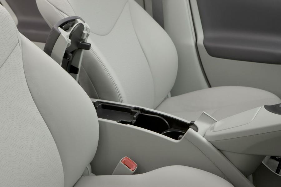  Toyota Prius 2009 года  (фото 25 из 167)